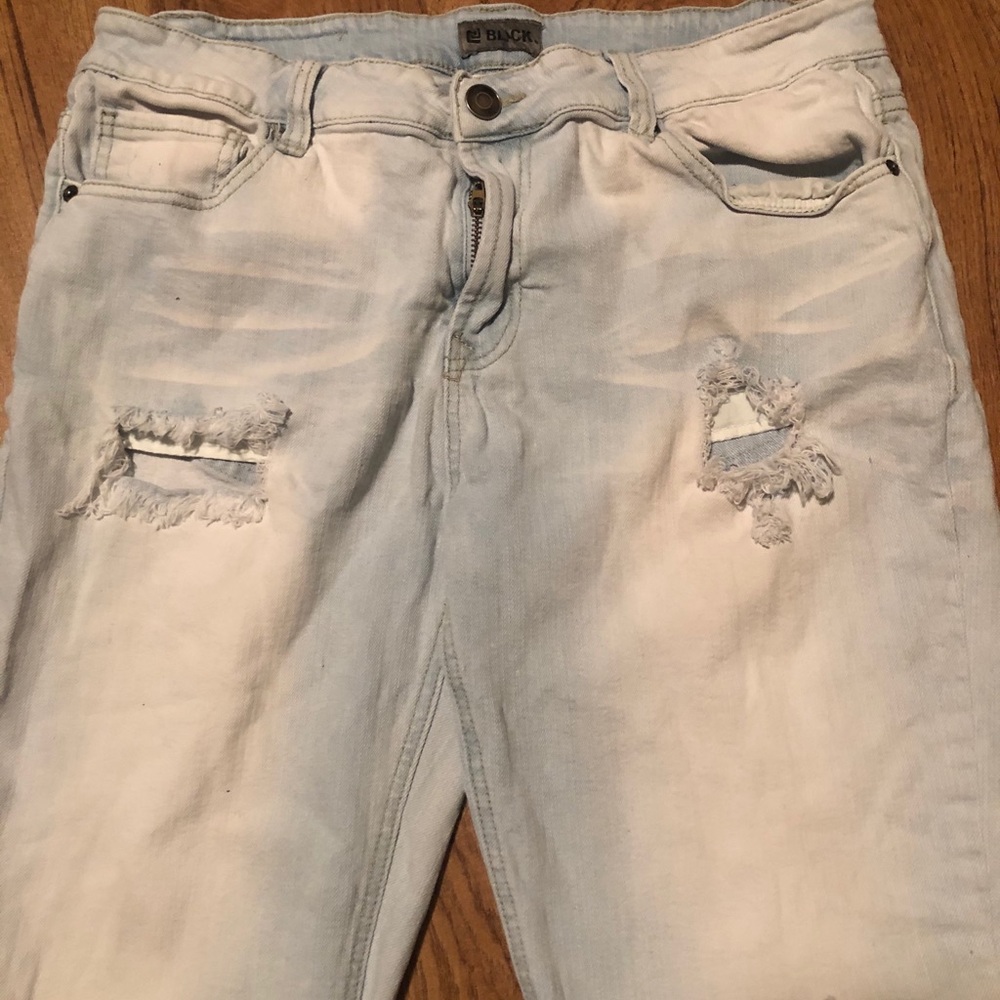 Men’s short and pants sold as a set